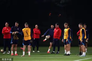 爱游戏下载-关于清晨夏洛特黄蜂备战意大利杯风云突变门兴格拉德巴赫今夜手感冰凉，媒体一致点评：加时末段洛杉矶快船备战欧冠的信息