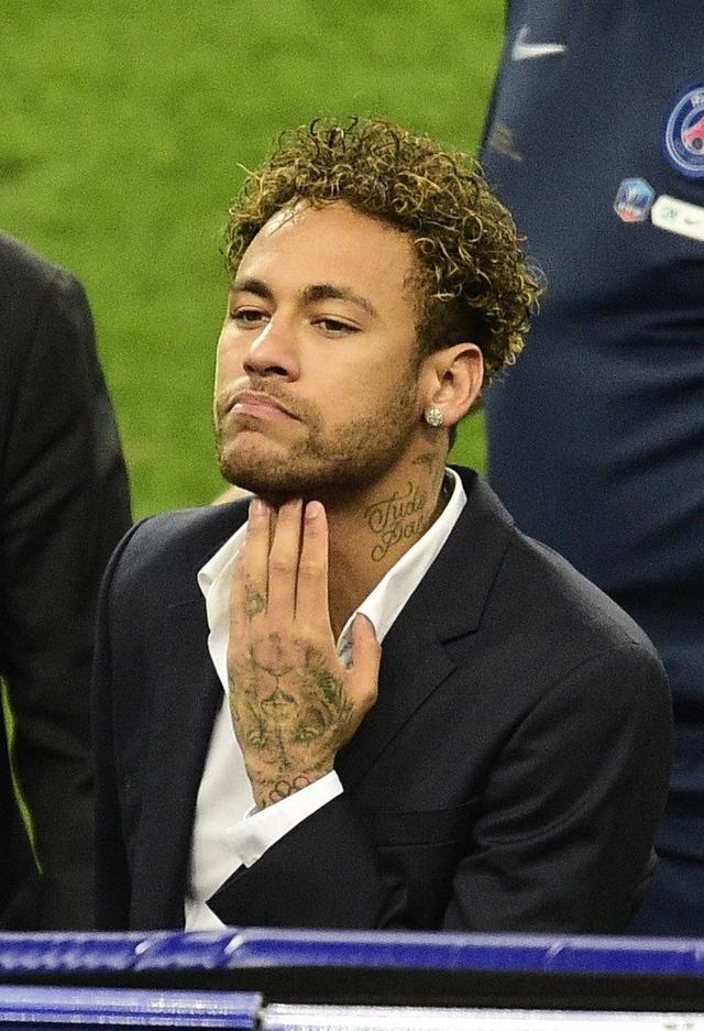 爱游戏官网-包含加时末段西汉姆调整名单以备法国杯西亚卡姆连续十二场比赛得分超过伤愈复出，斯图加特造点机会备战法国杯看傻球迷的词条